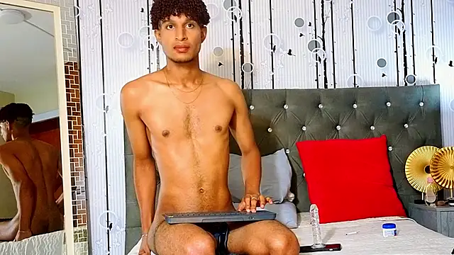 Show modela Alex_Bloom na web-kameri