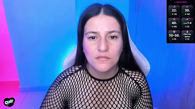 Saskyaa's Live XXX Chat