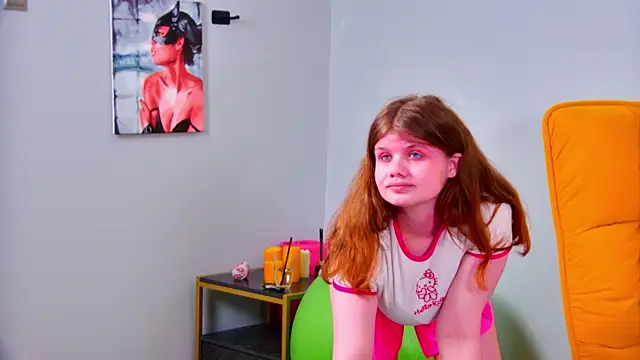 ChloeHalses' Live XXX Chat