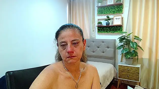sasi_luna Live XXX Chat