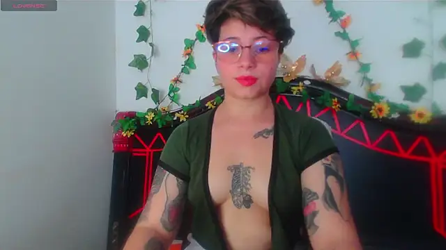 Chat XXX en directo de Mitsuha_gate