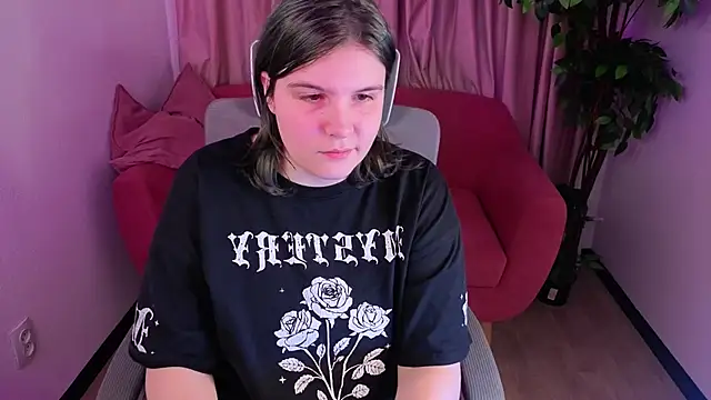 Chat +18 de Ruyjin_Choi ao vivo
