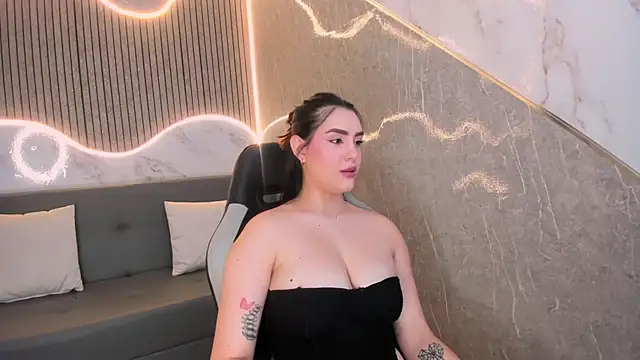 DakotaRussell_ élő XXX-chatje