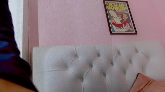Show modela Angel_foxc13 na web-kameri