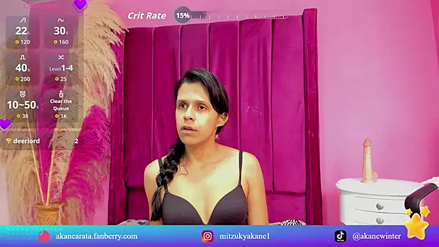 Chat +18 de mitzukywinteer ao vivo