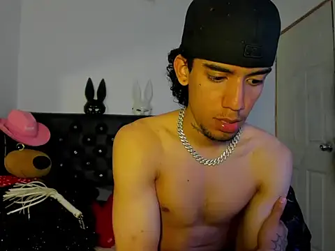 Ryder-Stone's Live XXX Chat