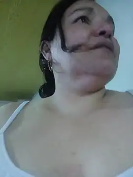 Zuleyka_69のライブXXXチャット
