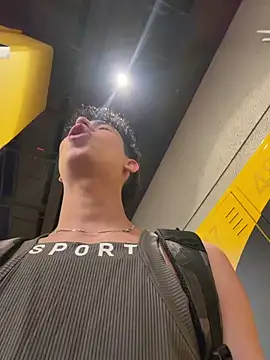 yoursexyjose 现场XXX聊天