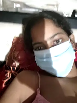 nidhiyadav00 Adlı Modelin Canlı XXX Sohbeti