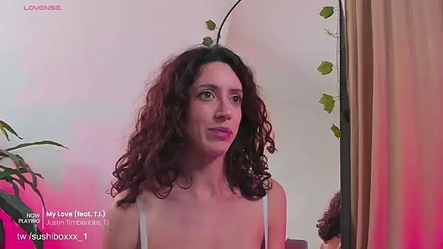 Show modela sushiboxxx na web-kameri