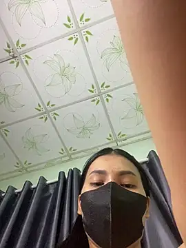 Ly_Coca2 – Naživo XXX chat