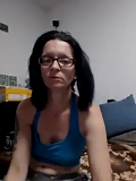 Hornybunny2025 লাইভ XXX চ্যাট