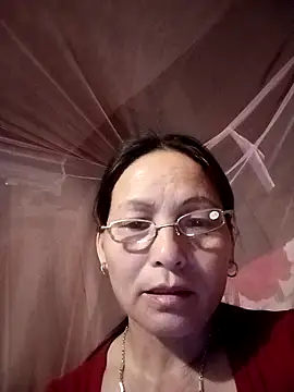 Chatroom XXX en direct de Cucci07