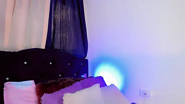 lesly_xxのウェブカメラショー