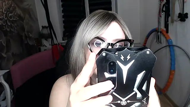 Chat XXX en directo de MISSwithDOLLS