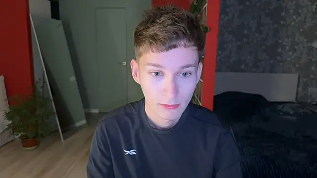 AlexFH live XXX chat