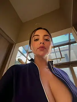 Alirawrz Live XXX-Chat