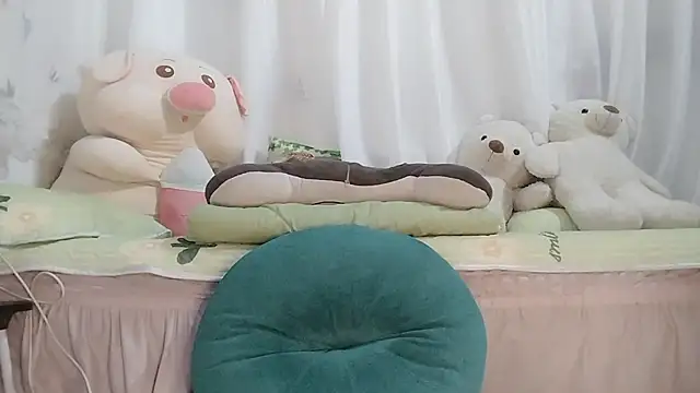 Bun_Bee Chat XXX in diretta