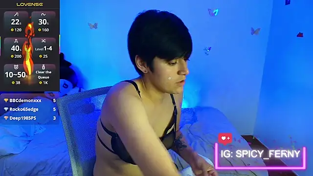 spicyferny élő XXX-chatje