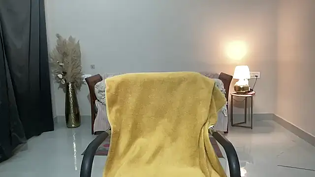 Piyassi_DivyaのライブXXXチャット