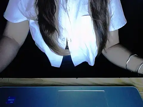 maian_love Adlı Modelin Web Kamerası Şovu