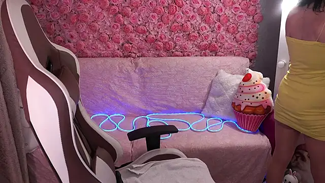 Chat XXX en directo de CarolinaaFoxyyy