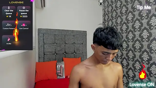 Little_Twink19x Webcamshow