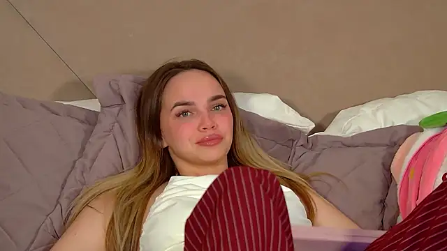 AnitaVenture Adlı Modelin Canlı XXX Sohbeti