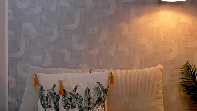 MargoHillX 在線直播表演