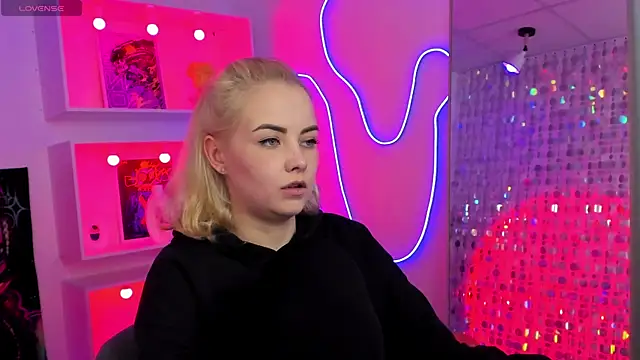 Онлайн чат XXX StephanieSweety
