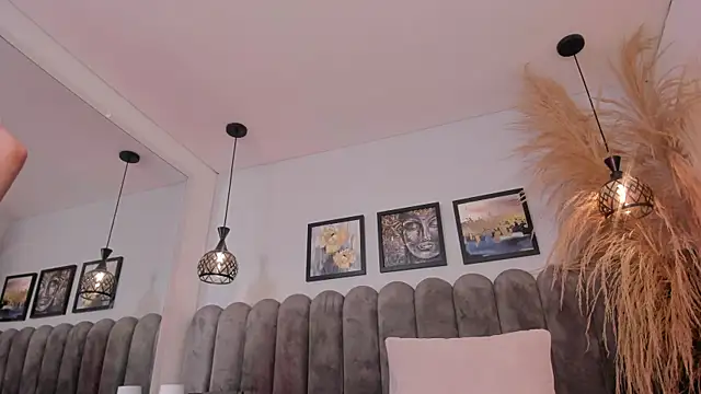 XXX chat uživo modela cute__cherry_