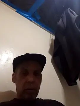 צ'אט XXX בשידור חי של feoggt