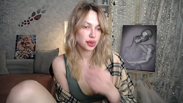Chatroom XXX en direct de NickyAdamidi