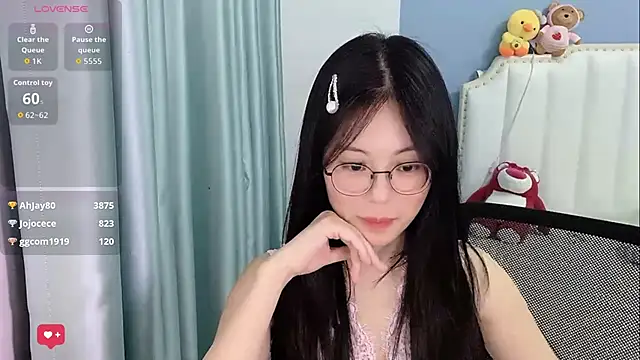 Luna-666 现场XXX聊天
