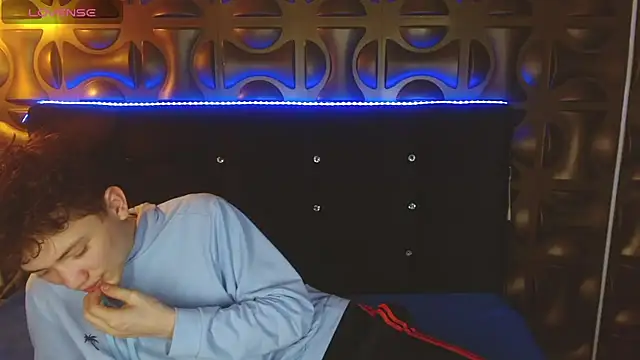 cruz_dante Pertunjukan Webcam