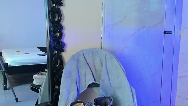 alanna_blaze 现场XXX聊天