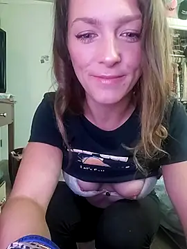 Bakedroll333 Chat XXX in diretta