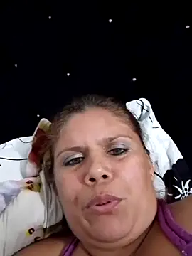 Chat +18 de Zafiro_MD ao vivo