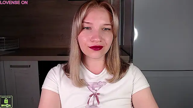 hottie_satan élő XXX-chatje
