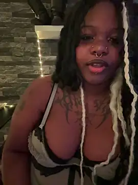 Chat XXX en directo de Nyla_xox