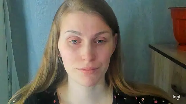 JuliaMuuun Webcam Show