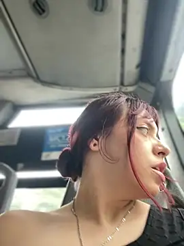 Živý XXX chat RojitasTeaseX_