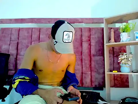 Chat XXX Live Logaanhotts