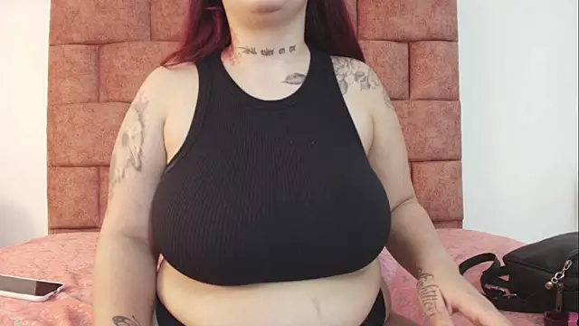 Ariel_dirty_whore élő XXX-chatje