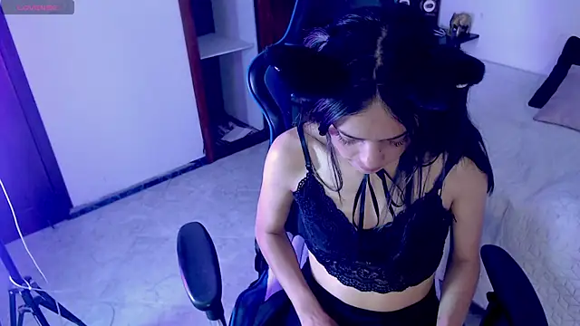 Chatroom XXX en direct de makima9