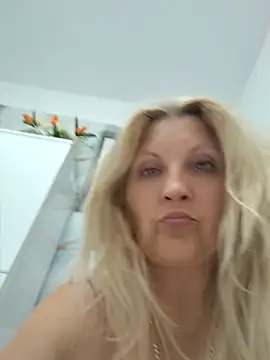 دردشة Divineblond الجنسية المباشرة
