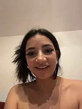 EmmyBullockk Live XXX Chat