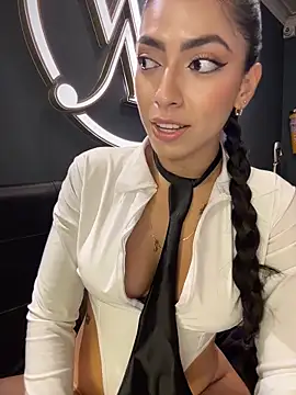 Celeste_Amber Adlı Modelin Canlı XXX Sohbeti