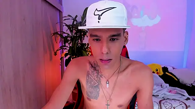 Damianwhite's Live XXX Chat