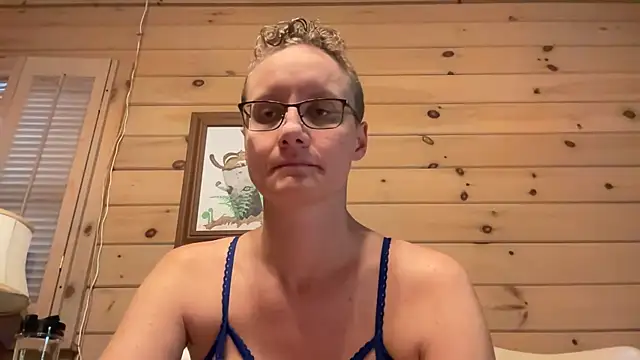 Živý XXX chat LeahWilde